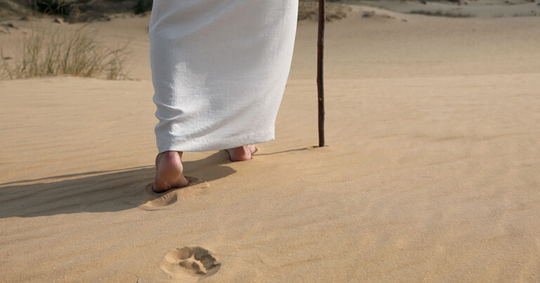 The Story Behind The Song “I Will Follow Jesus” Will Bring You To Tears - Featured image